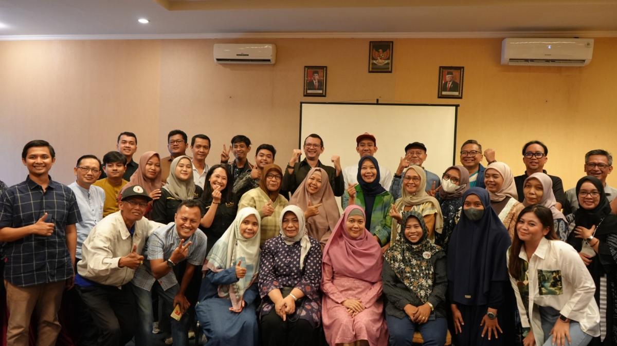 Para-peserta-kurasi-program-Inkubasi-Bisnis-UMKM-Yogyakarta-berfoto-bersama
