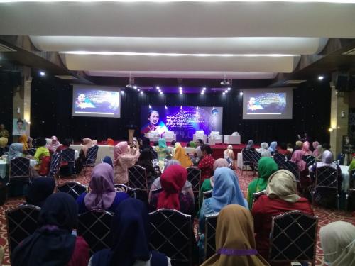 suasana acara peran perempuan indonesia di era digital